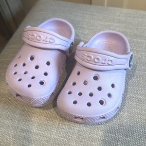 Toddler crocs in lilac color